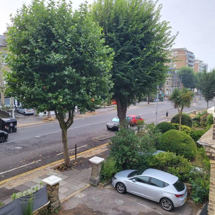 5 Luxury Spacious Loft - Prime Location - Comfortable Bed & Sofa Brighton Dış mekan fotoğraf