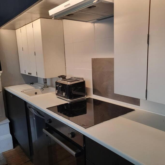 5 Luxury Spacious Loft - Prime Location - Comfortable Bed & Sofa Brighton Dış mekan fotoğraf